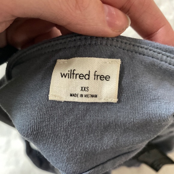 Aritzia Wilfred Free Orbit Tank - Picture 5 of 5